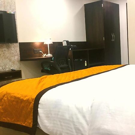 ג'איפור Hotel Aksh Inn מראה חיצוני תמונה