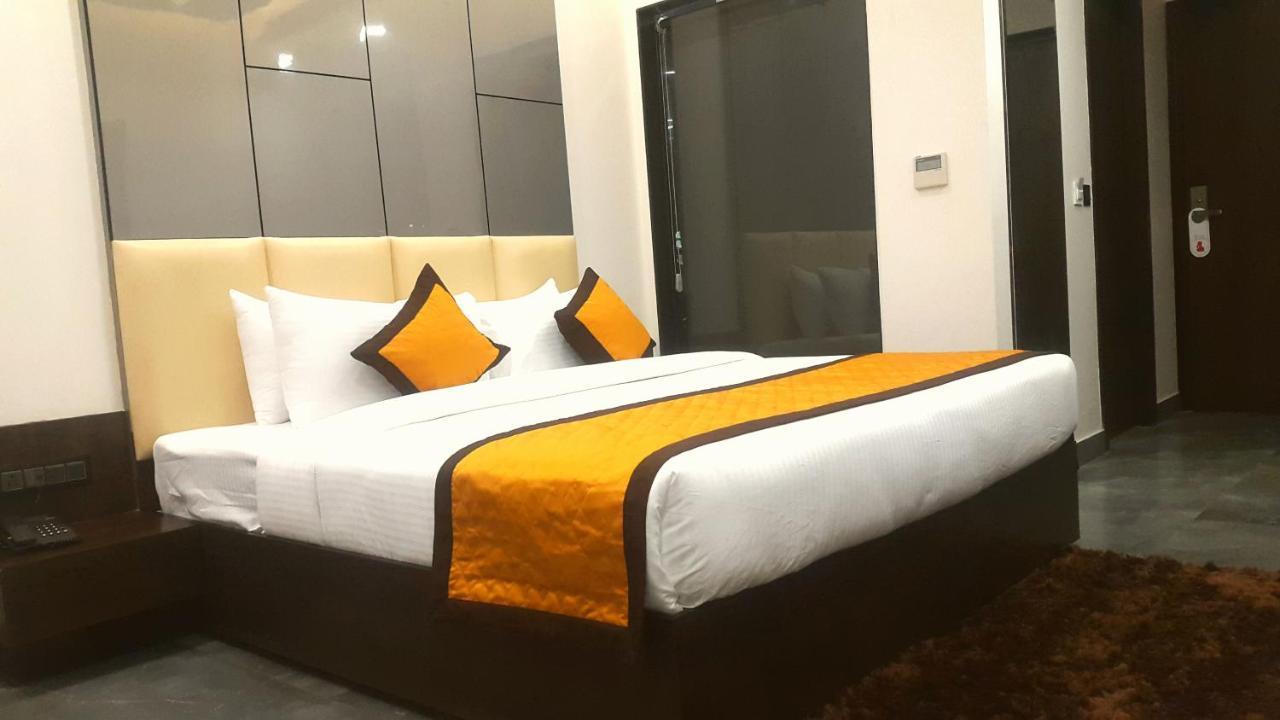 ג'איפור Hotel Aksh Inn מראה חיצוני תמונה