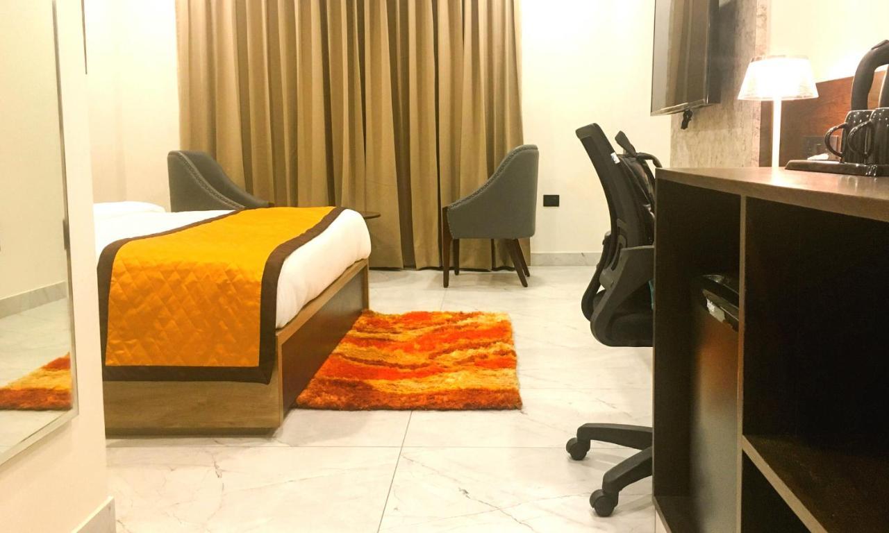 ג'איפור Hotel Aksh Inn מראה חיצוני תמונה