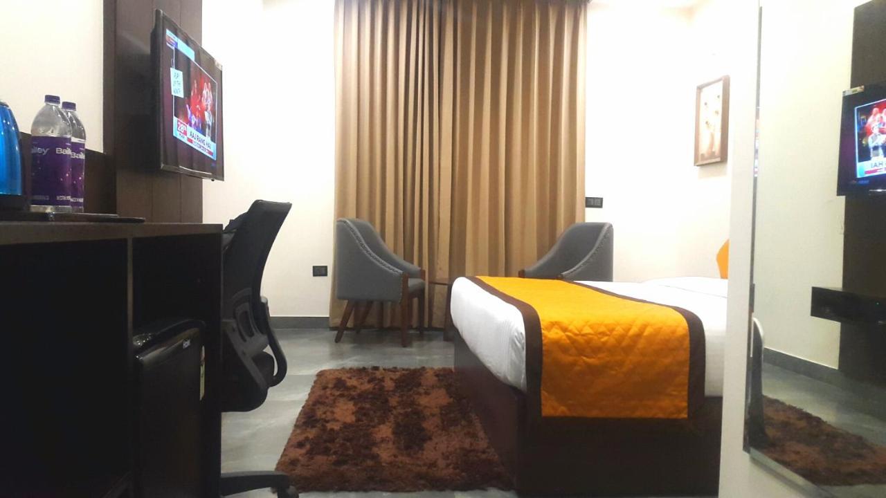 ג'איפור Hotel Aksh Inn מראה חיצוני תמונה